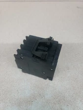 ITE EQ23020 QUAD UNITS PLUG IN CIRCUIT BREAKER 120/240V *Chipped