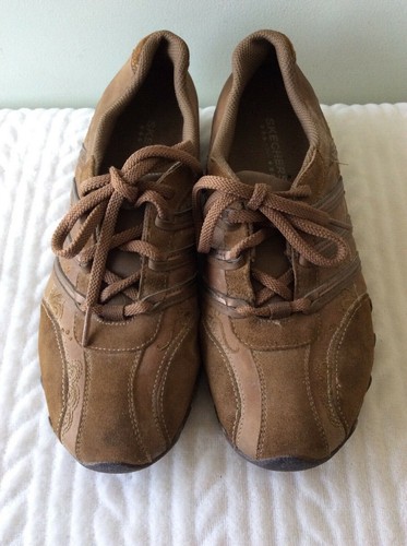 SKECHERS real leather ladies brown lace 