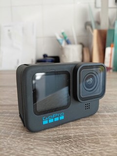 Go Pro Hero 10 Black Pristine condition