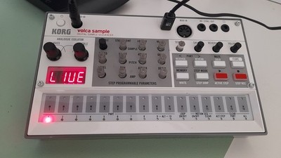 Korg Volca Sample 2 Sample Sequencer Top Zustand! + Box Handbuch Kabel