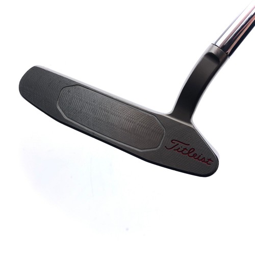 Used Scotty Cameron Studio Style Newport 2.5 Putter / 35.0 Inches - Picture 6 of 9
