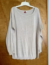 Women  s Long Sleeve Neutral Beige Ivory Lightweight Sweater Size M Oversized