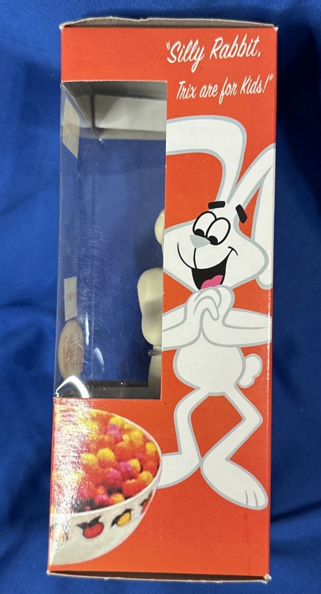 FUNKO Trix Cereal Rabbit Wacky Wobbler Bobblehead NIB m627