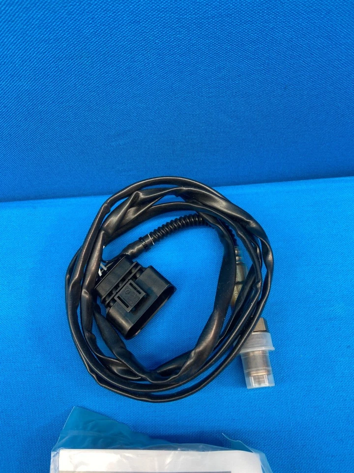 Sensor de oxígeno Bosch 16069 para Audi A4 A4 Quattro 2000-2001 2,8 L Foto 3 de 4