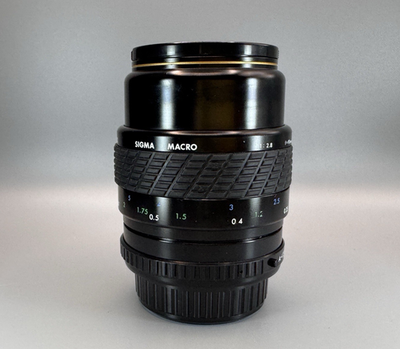 Sigma macro lens 90mm f2.8 multi-coated for PENTAX k-mount from