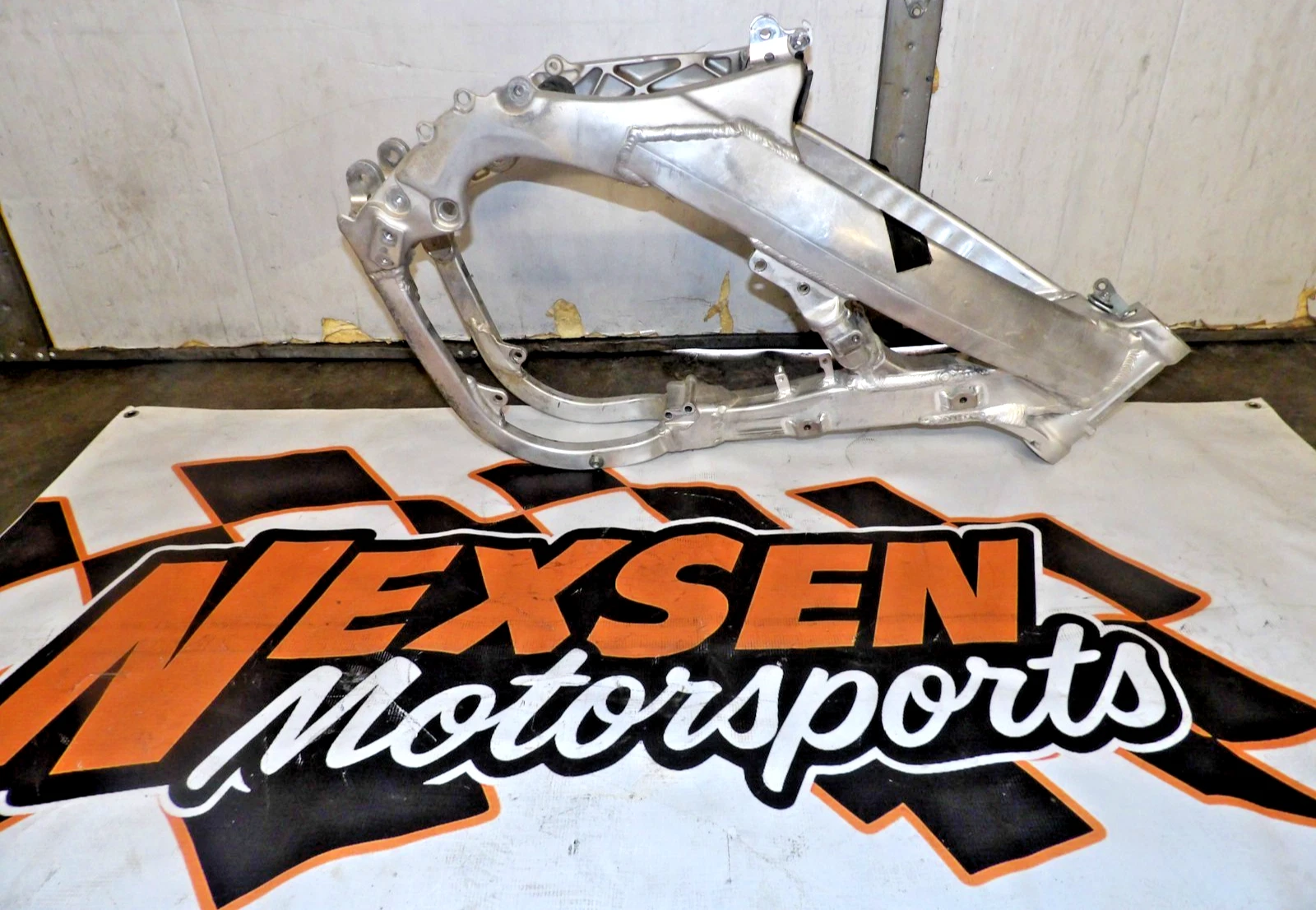🏁 Main Frame Chassis Body - Fits 2004 Honda CRF450R