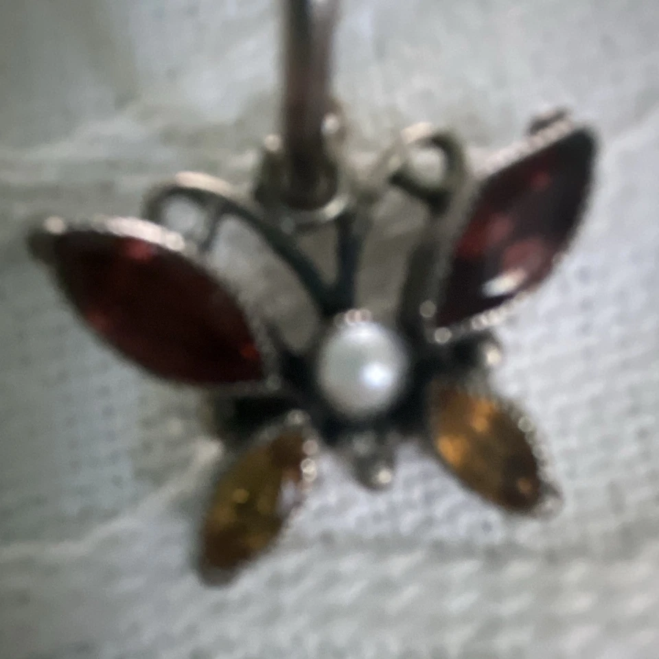 Feeney butterflySilver Tone Metal Hook Dangle Earrings White Round Pearl Crystal - Image 3 of 4
