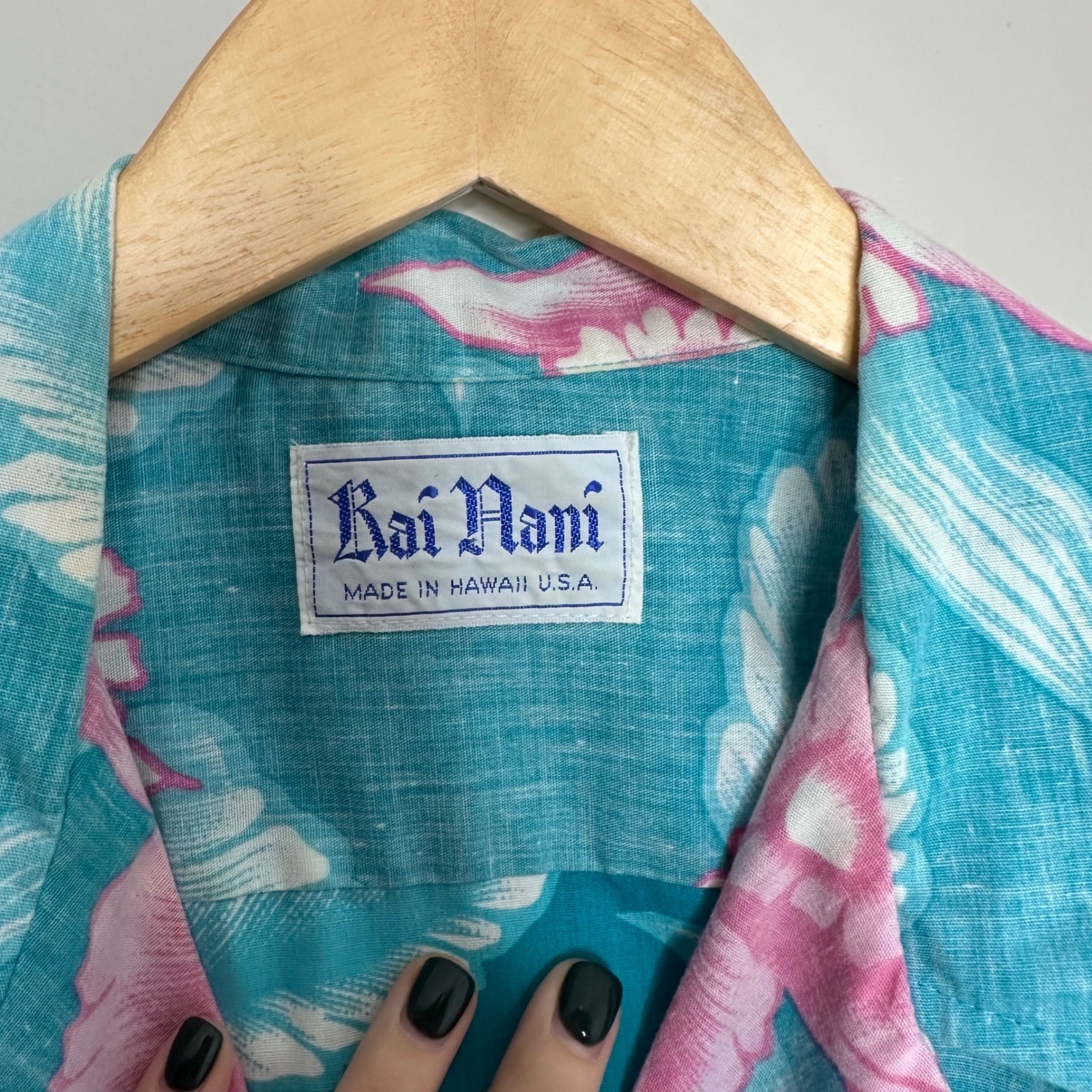 Kai Nani Men's Hawaiian Shirt Blue Pink Floral Print Button Up Made in Hawaii
