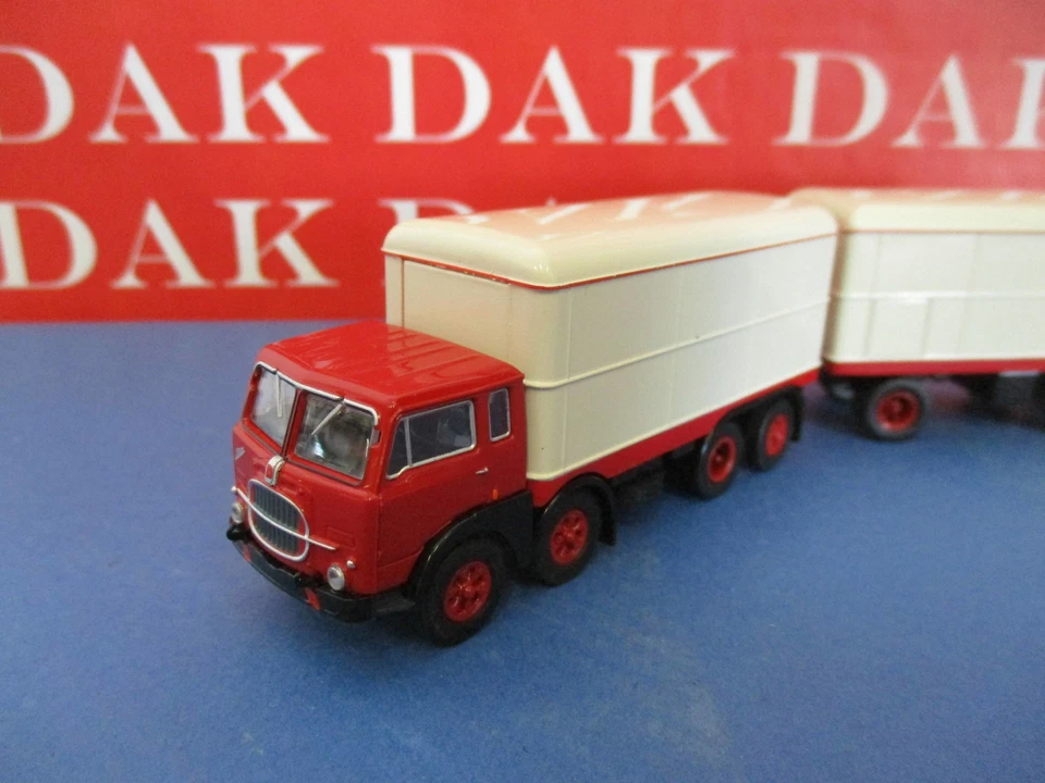 Modellino 1/87 Camion Truck Fiat 690 Millepiedi Cassonato Rosso by Brekina - Immagine 2 di 4