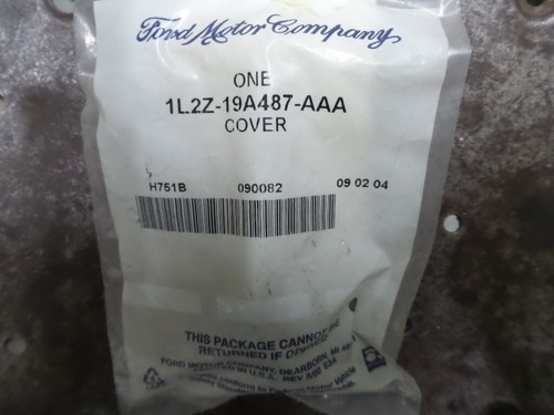 Ford OEM Power Outlet Cover- 1L2Z-19A487-AAA - Picture 4 of 4