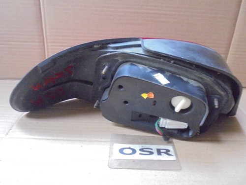 PROTON SATRIA 2003 3-TÜRER ABSEITS FAHRERSEITE RÜCKLEUCHTE - Bild 6 von 12