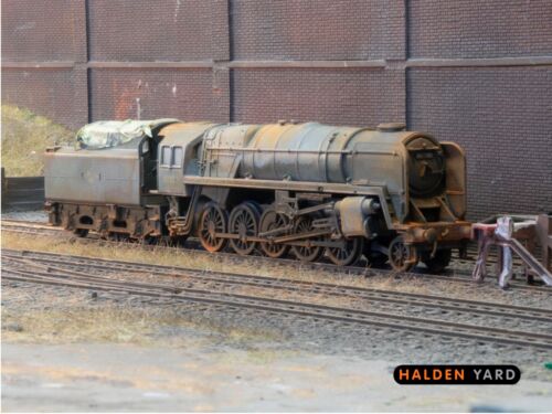 OO gauge locomotive, weathered British Railways 2-10-0 9F class. Ref G6 - Foto 1 di 3