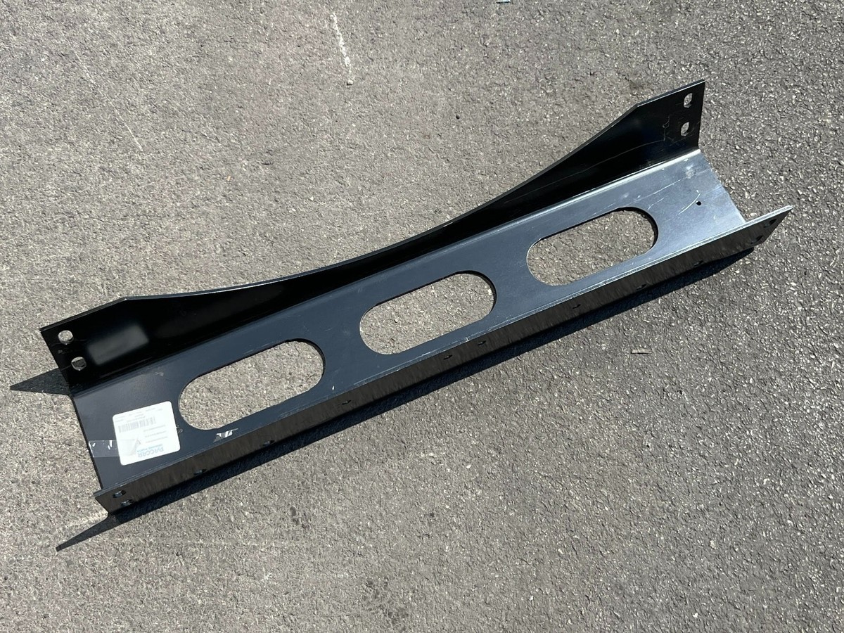 A24 A24-6377-002 Genuine Paccar Crossmember Eof OEM - New | eBay