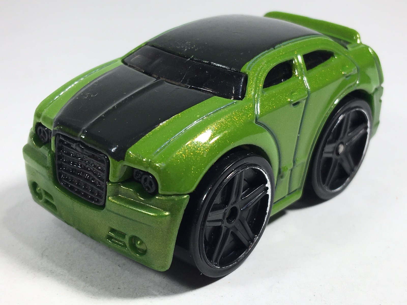 Hot Wheels 2017 Chrysler 300C Hemi Blings Olive Green HW 'Tooned Series Malaysia
