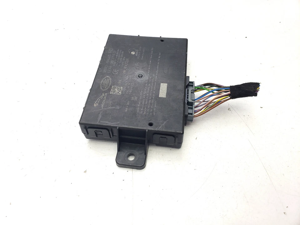 JAGUAR I-PACE X590 2022 KEYLESS ENTRY CONTROL MODULE ECU UNIT M9R3-19H440-BD - Image 3 of 4