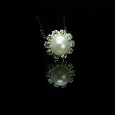 One White Pearl (Imitation) Stud Surrounded By Rhinestones Bridal Hair Pin 