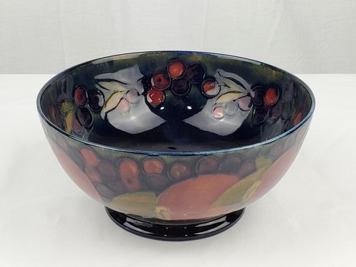 Moorcroft Pomegranate Footed Bowl 7" Diameter & 3.25" Tall