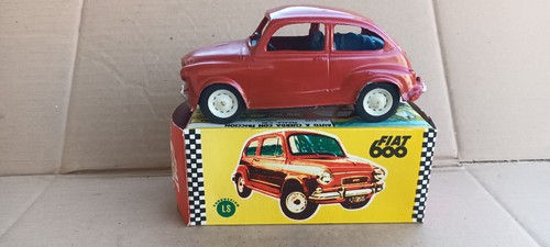 Rare Vintage 60's FIAT 600 plastic car Argentina Sanz New in Box - Picture 2 of 23