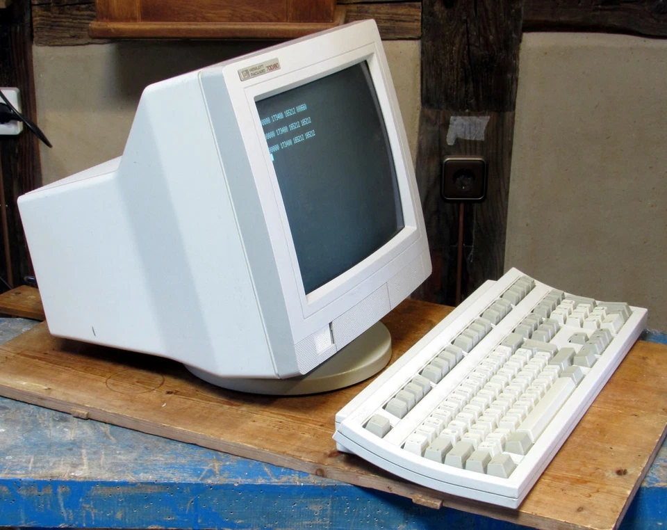 Terminal Hewlett Packard HP700/60, emuliert DEC VT52 VT100 VT220 VT320, Wyse 60 - Bild 2 von 4