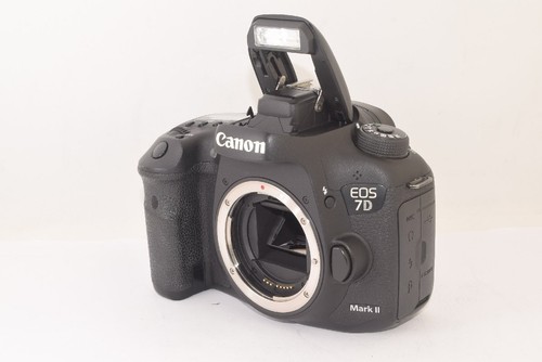 CANON EOS 7D MARK II BODY DIGITAL SLR CAMERA 20.2-MEGAPIXEL APS-C SIZE - Picture 10 of 10