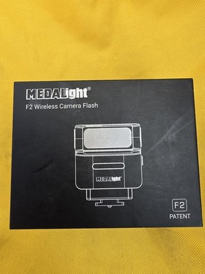 F2 Mini Camera Flash 2.4GHz Wireless Off-Camera Speedlight for Canon / Sony ZV1 