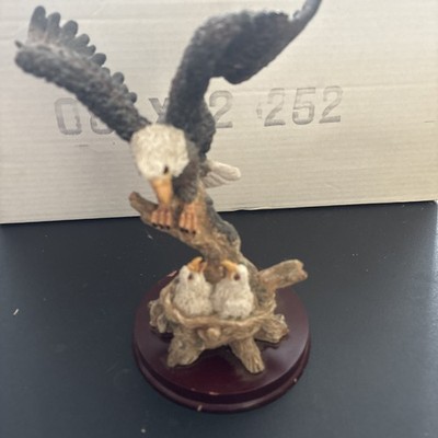 Vintage Bald Eagle With Babies Statue  9  Tall