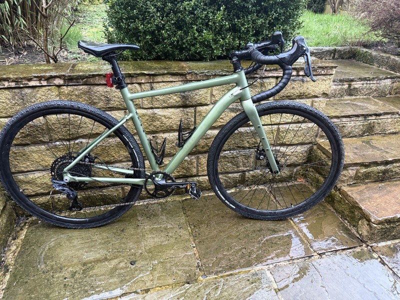 Boardman ADV 8.8 Gravel Bike