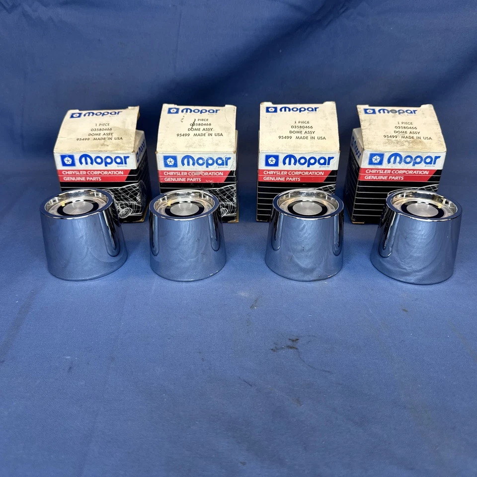 Новый из старых запасов набор из 4 центральных колпаков Dodge Plymouth Magnum 500 номер детали 3580466 - Изображение 2 из 4