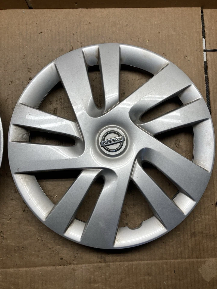 OEM 2013-2021 NISSAN NV200 15 PULGADAS CUBIERTA DE RUEDA TAPACUBOS PAR 403153LM0AB549 #E14 Foto 3 de 4
