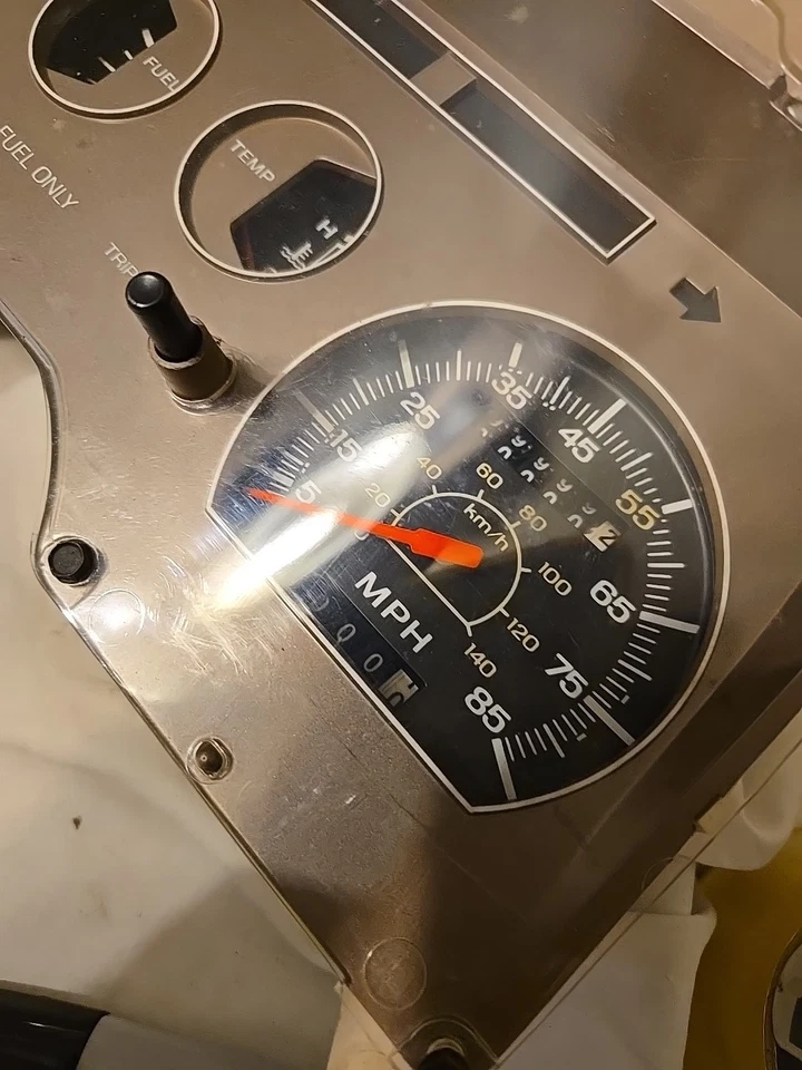 1981-1983 Ford Escort GT Instrumento 0 MILHAS Medidor de Velocímetro Cluster W TACH - Imagem 2 de 4