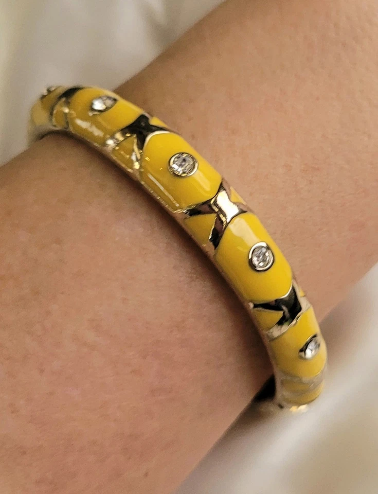 Brazalete Brazalete Esmalte Amarillo Tono Plateado Estrás Coldwater Creek Abrazadera de Primavera Foto 3 de 4