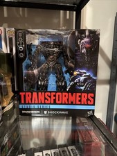 Transformers Studio Series 56 Dark of the Moon Shockwave Leader Class