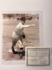 Bobby Doerr Cards, Rookie Card and Autographed Memorabilia Guide 18