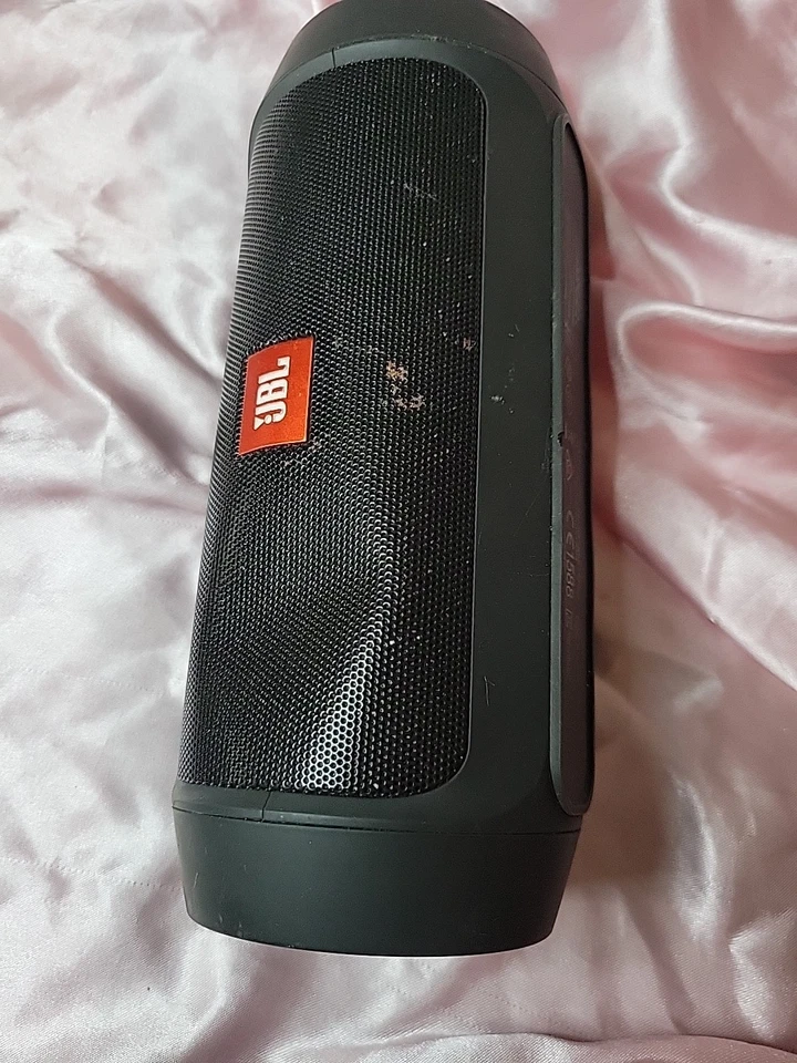 Altavoz portátil Bluetooth JBL Charge 2+ Plus 6132A-CHARGE2 negro probado Foto 3 de 3