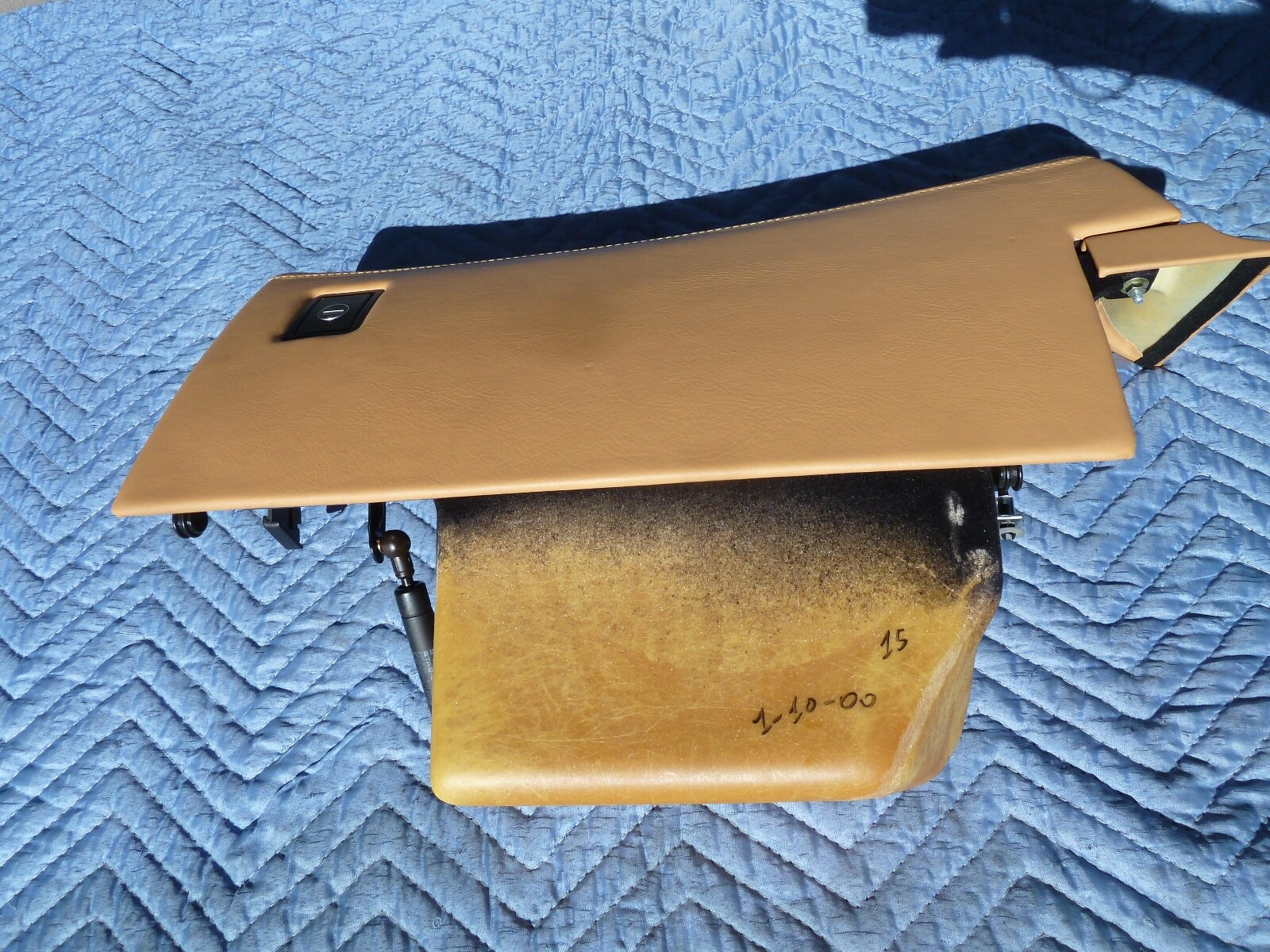Mint Ferrari 360 Coupe F131 LHD Tan Beige OEM Glove Box Assembly Nice 9 kmi 