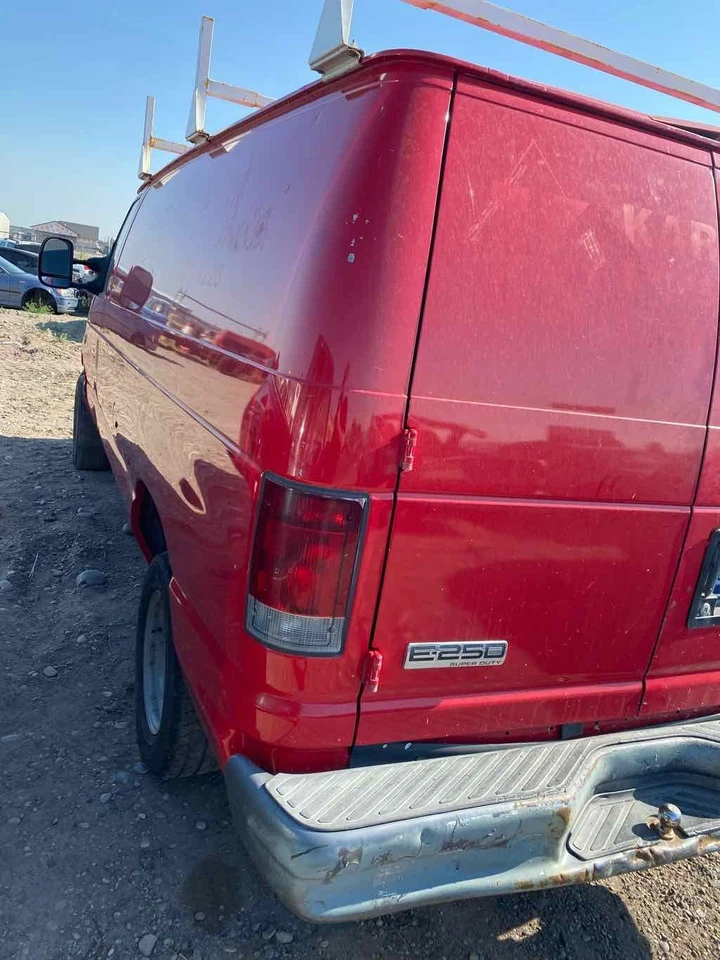 Medidor de flujo de aire de inyección de combustible usado se adapta a: Ford E250 2007 furgoneta grado A Foto 2 de 4