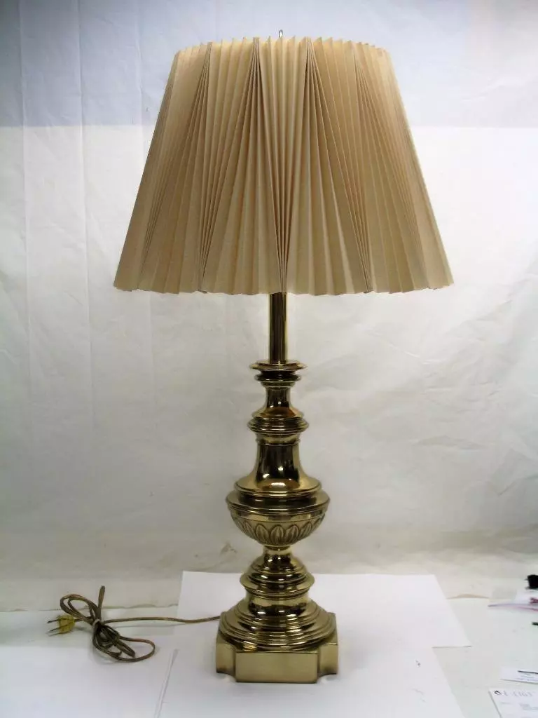 All Original 60s REMBRANDT MASTERPIECE Brass Table Lamp w ORIG. PLEATED SHADE