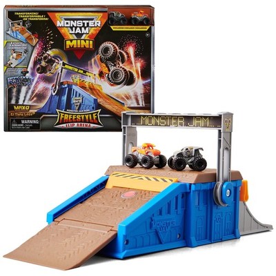 Mini Freestyle Flip Arena Playset and Storage with 2 Mini Trucks, Kids Toys for