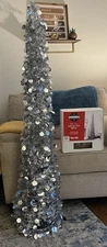 5ft Artificial Silver Tinsel Christmas Tree, Collapsible Tree with Sequence ￼