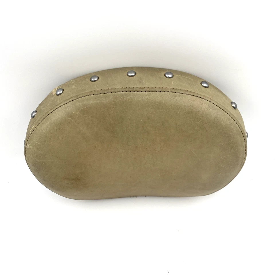 Almohadilla de respaldo de pasajero de lujo de cuero genuino OEM Indian Motorcycle 2879666-06 Foto 4 de 4