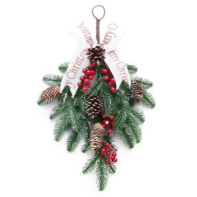 50 cm umgedrehter Christbaumschmuck mit roten Früchten Rattan Wandbehang