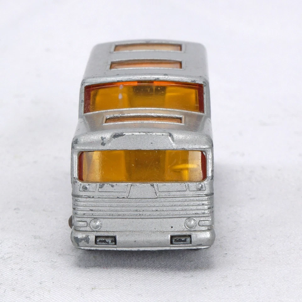 Vintage Lesney Matchbox Greyhound Coach (Bus) No 66 NO BOX - Image 3 of 4