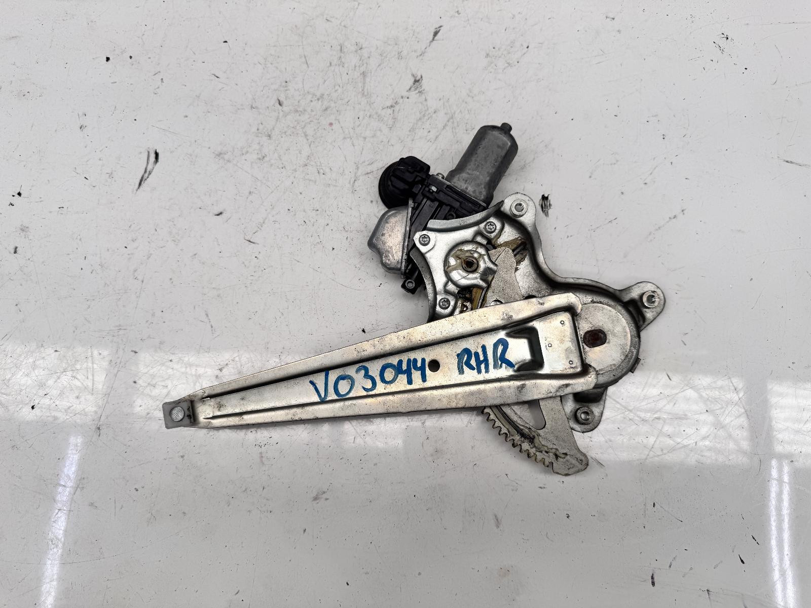 Lexus CT200H Right Rear Window Regulator ZWA10 03/2011-10/2022