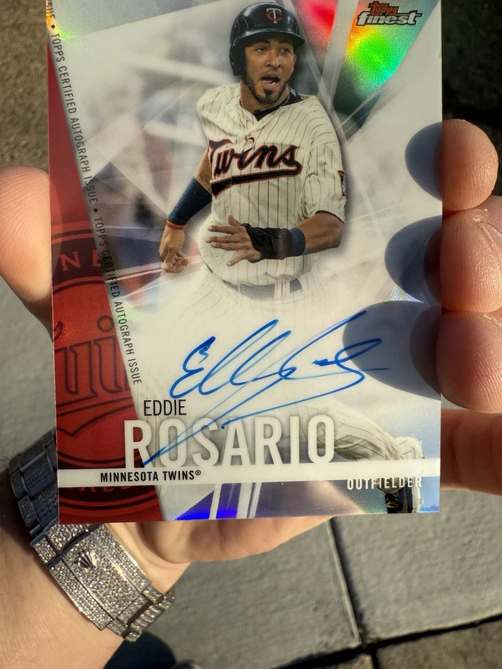 2017 TOPPS FINEST EDDIE ROSARIO REFRACTOR AUTO ON CARD AUTOGRAPH - Image 2 of 3