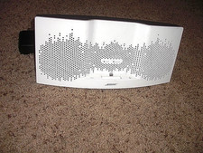 BOSE SoundDock XT Speaker 415209 White w/ OEM AC Adapter Tested WORKS GREAT