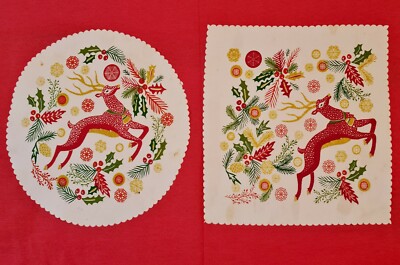 VINTAGE SET OF 2 CHRISTMAS DECORATION ANIMAL ART DEER COASTER PLACEMATE DOILY