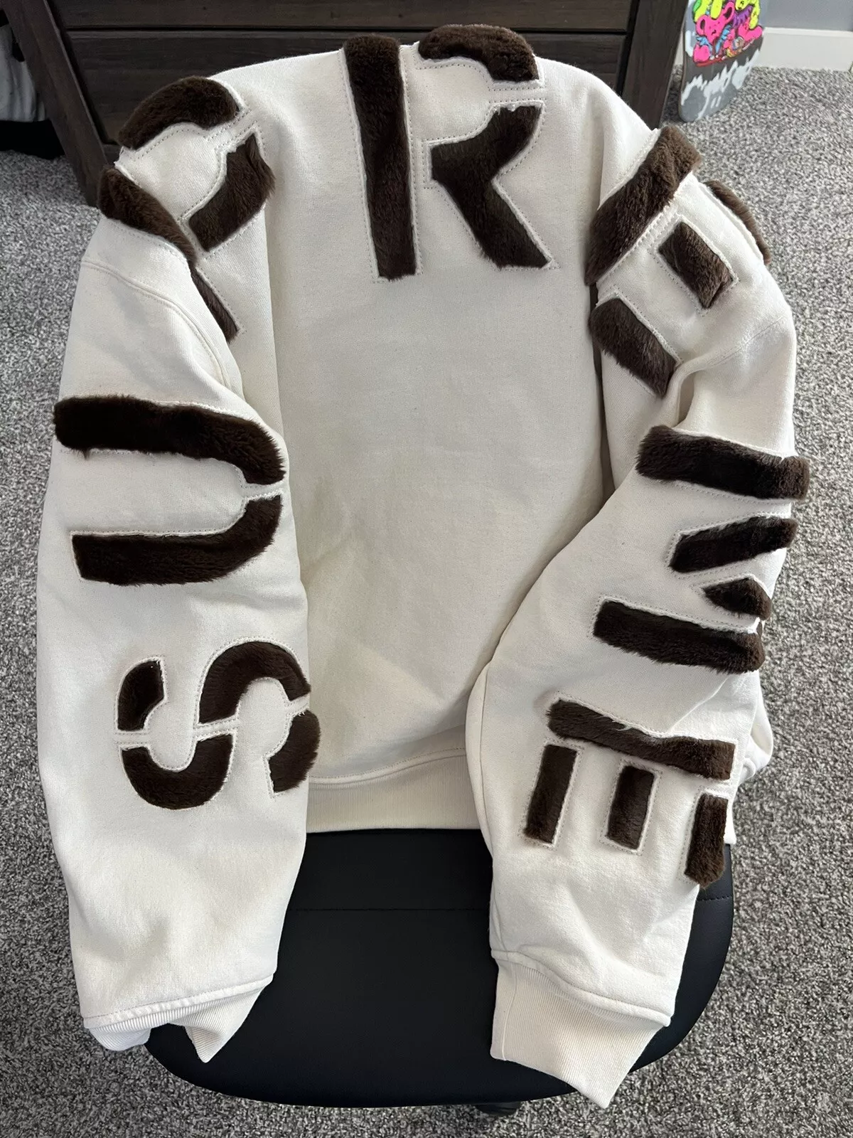 NEUF Sweat shirt à capuche zippé doublé de fausse fourrure taille naturelle taille moyenne
