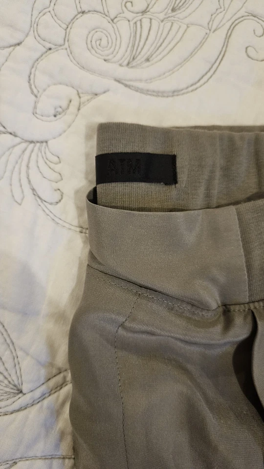 ATM-Anthony Thomas Melillo Gris Seda Joggers Con Raya Lateral Azul Marino-Talla Pequeña Foto 4 de 4