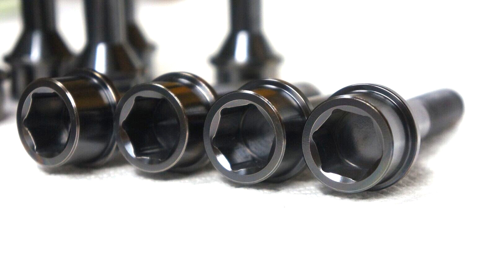 20x set Gloss Black Ferrari  Titanium Lug Bolts Studs 14x1.5 62mm