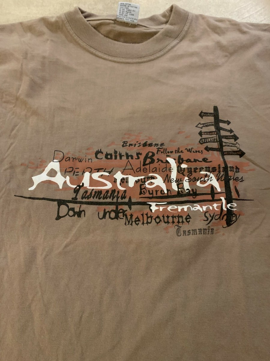 Mens Tshirt T Shirt L Large Australia Fremantle Melbourne Cairns